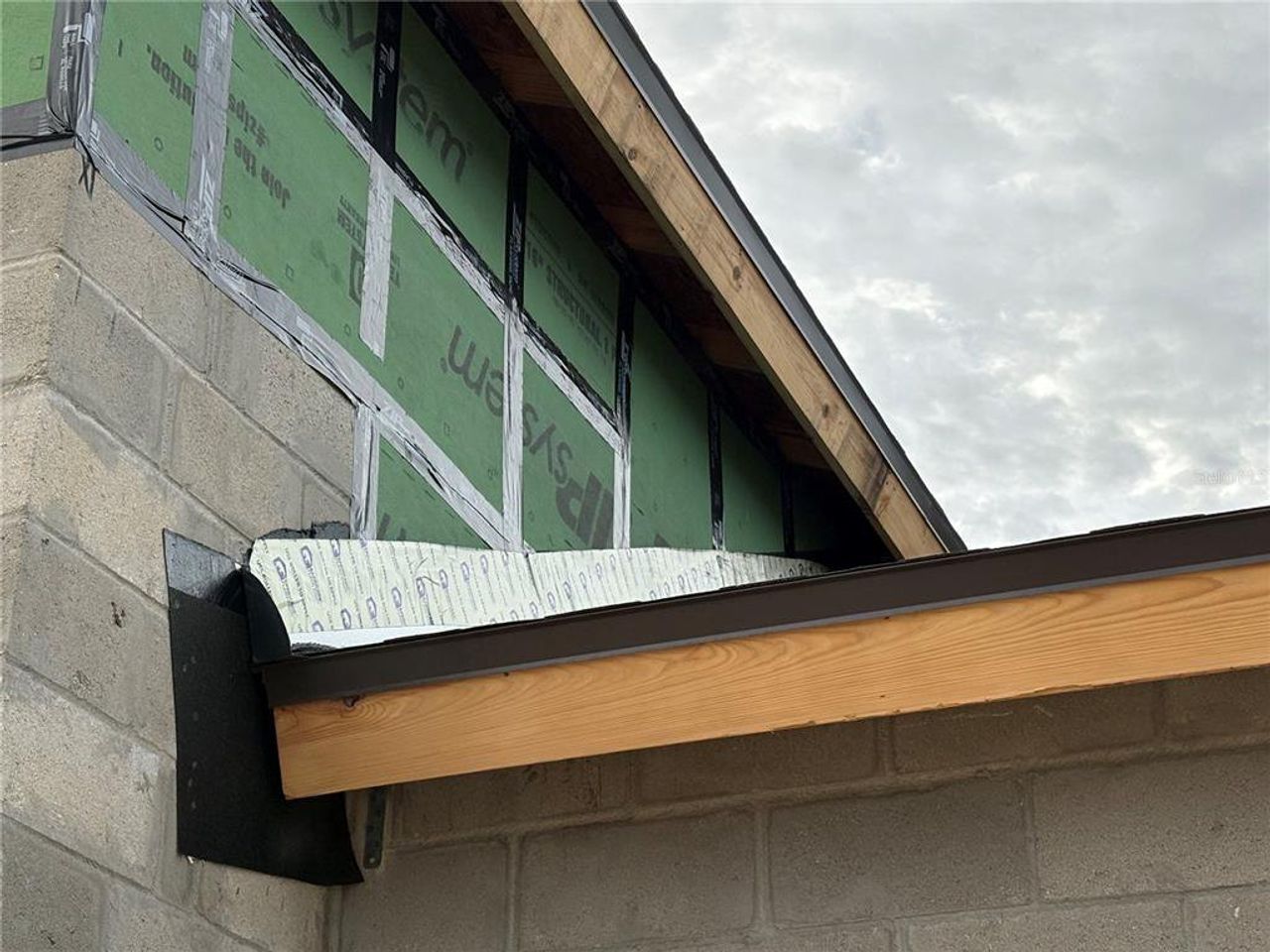 Image 2 of a home in Caldera.