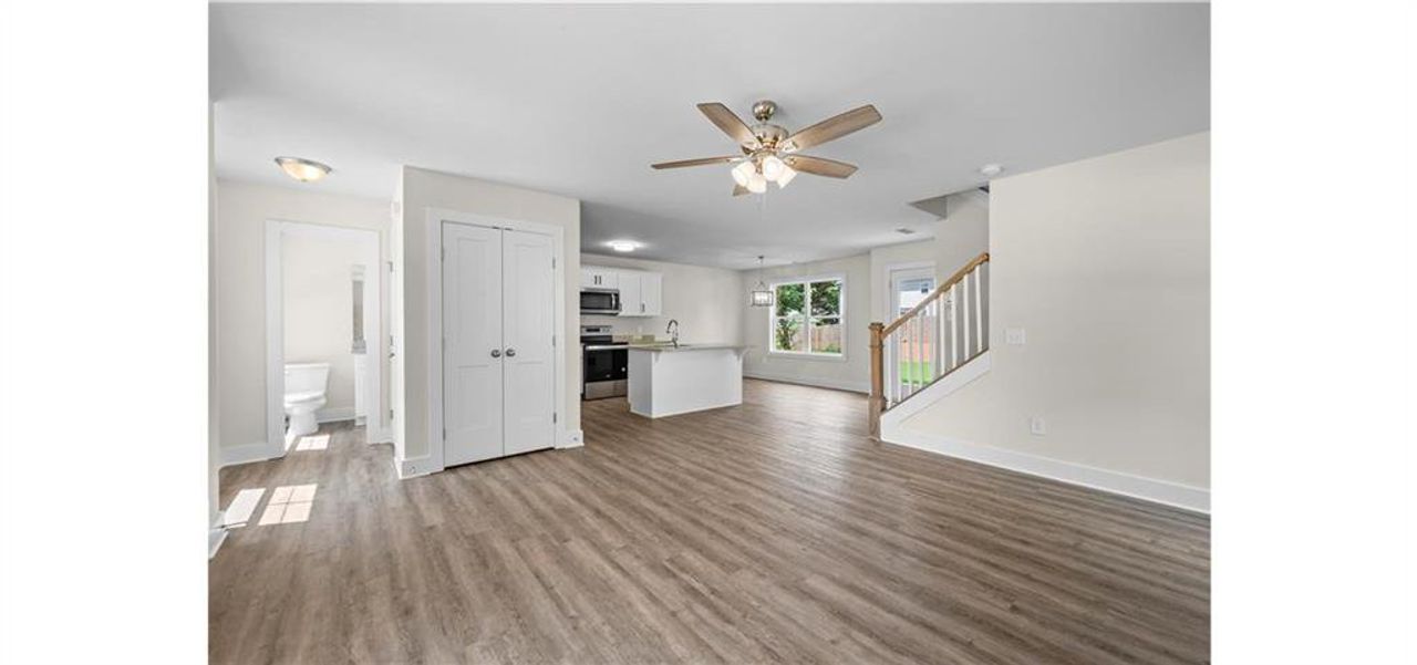 Spacious, unfurnished interior of a new home in , Gainesville (Image 2).