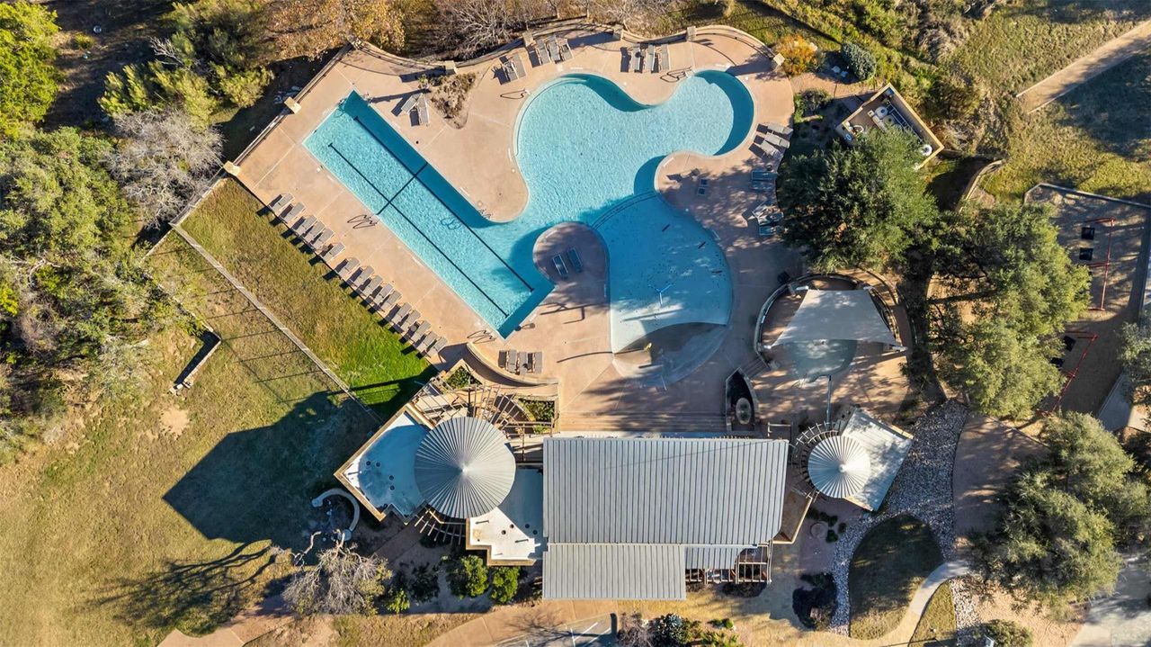 Community amenities in Sola Vista at West Cypress Hills, Spicewood (Image 2).