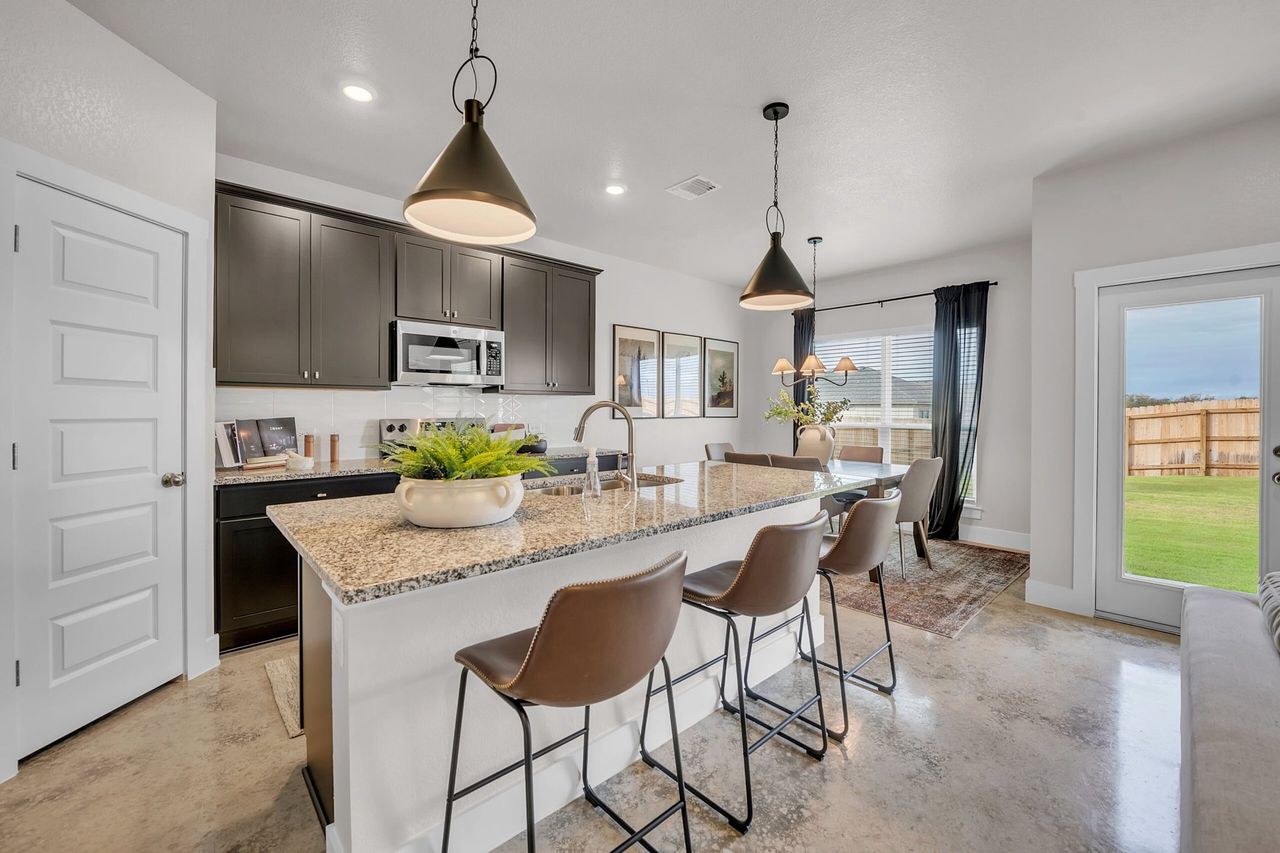 Furnished interior view inside a new home in Oak Ridge, Temple (Image 2).