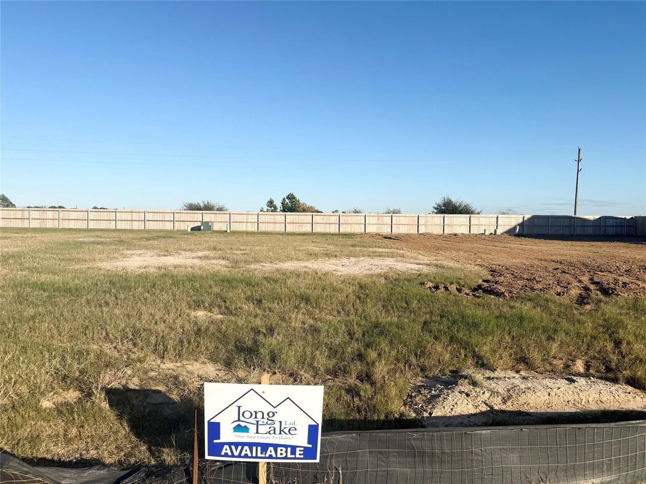 Site preparation for new homesites in Grand Oaks Village, Houston (Image 2).