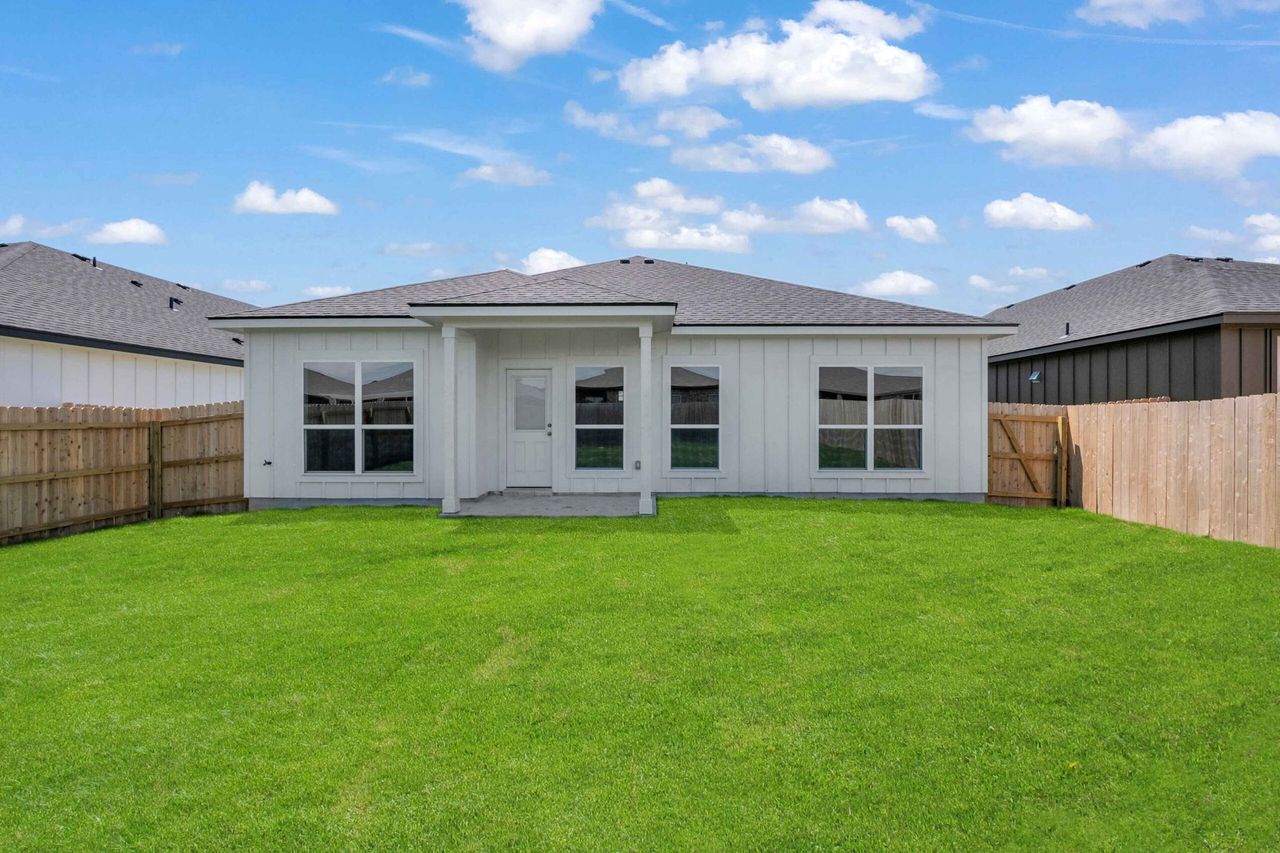 Exterior details and patio area of a home in The Preserve at Thousand Oaks Single Family, Killeen (Image 2).