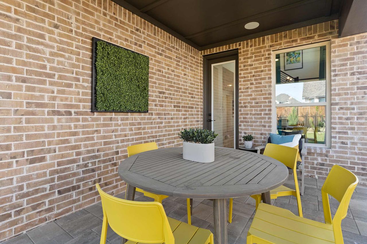 Representative exterior details of a home built from the The Malinda by David Weekley Homes in Mantua Point Classics, Van Alstyne (Image 2). Representative exterior details of a home built from the The Malinda by David Weekley Homes in Mantua Point Classics, Van Alstyne (Image 2).