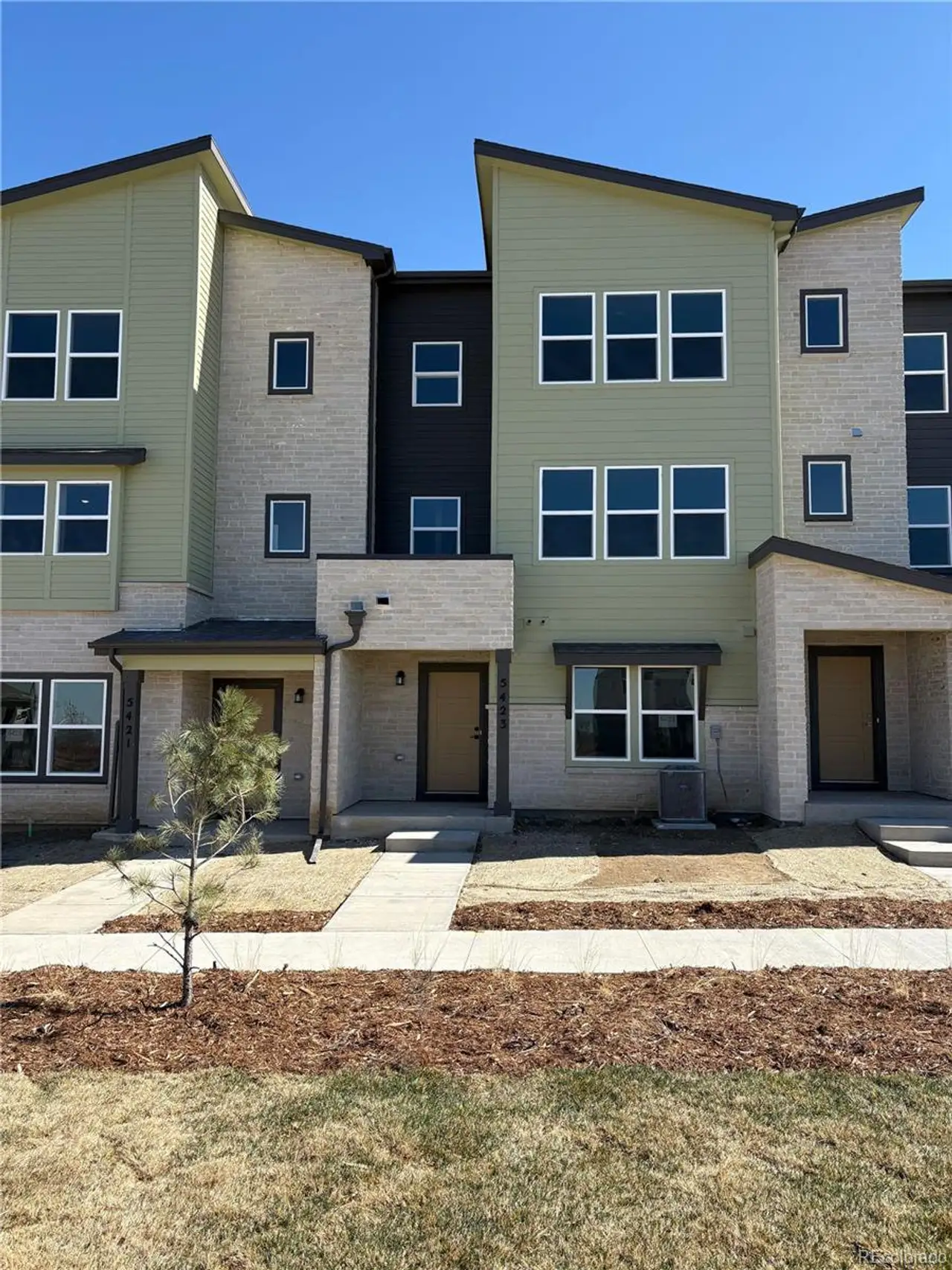 Image 2 of a home in Windler Townhomes.