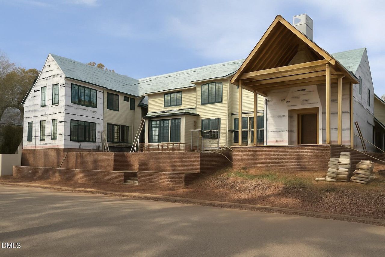 1500 Scales Side View