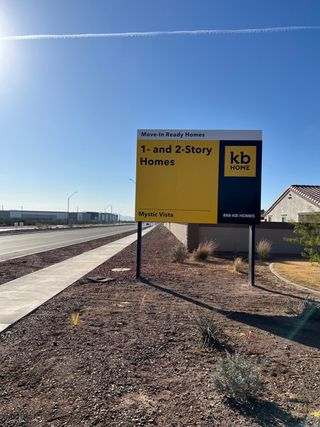 Discover 1- and 2-story homes at Mystic Vista Enclaves by KB Home in Buckeye, AZ.