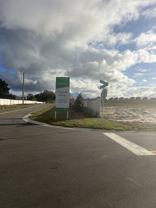 Located in Lakeland, FL, Magnolia Estates by Maronda Homes offers new homes starting from the low $400s.