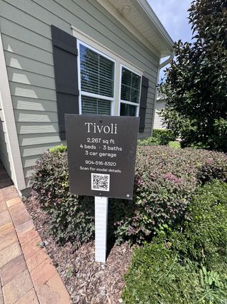 Charming home with manicured landscaping in Granary Park: Granary Park 40s by Lennar (Green Cove Springs, FL).