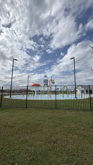 Community Amenities A vibrant splash park with modern amenities in Santa Rita Ranch: 40-45ft. lots by Highland Homes (Liberty Hill, TX).