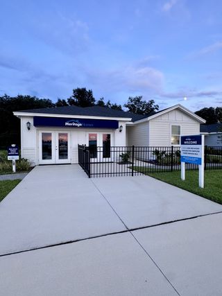 Charming model home with modern design in Lakes at Bella Lago - Signature Series by Meritage Homes (Green Cove Springs, FL).