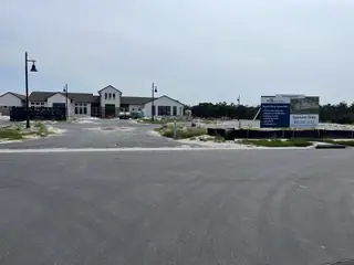 Street view A modern clubhouse under construction in Spencer Glen by Pulte Homes, set in the picturesque community of Riverview, FL.