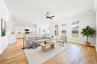 New construction Single-Family house 40 Pollywog Pl, Freeport, FL 32439 plan Klein III H - image