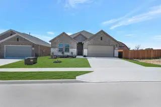 New construction Single-Family house 7717 Moosewood Dr, Fort Worth, TX 76131 plan Pizarro - image