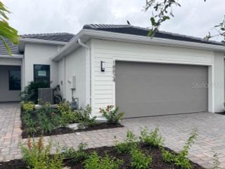 New construction Single-Family house 18828 Indian Rock Pl, Lakewood Ranch, FL 34211 plan Seagrove - image