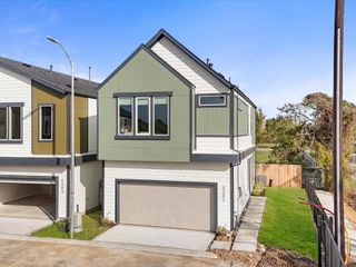 New construction Single-Family house Houston, TX 77091 - image