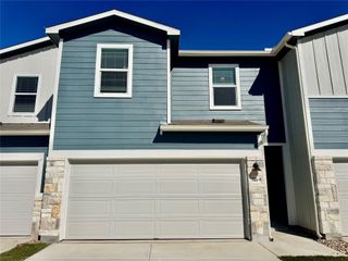 New construction Townhouse house 105 Calcite Rd, Unit 4, Kyle, TX 78640 plan The Waterloo (175) - image
