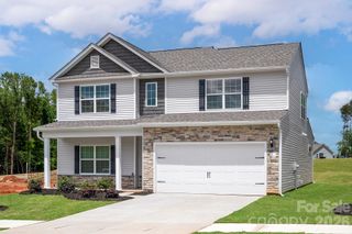 New construction Single-Family house 6513 Fairford Dr, Charlotte, NC 28215 - image