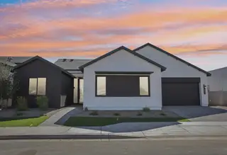 New construction Single-Family house 2331 E Aquarius Pl, Chandler, AZ 85249 plan 6002 Elevation V - image