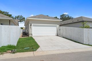 New construction Single-Family house 340 Glocken Ln, Kyle, TX 78640 - photo