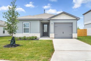 New construction Single-Family house 11940 Stroud Dr, San Antonio, TX 78252 plan Beech - image