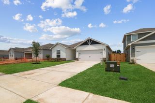 New construction Single-Family house 313 Tejas Trl, Waller, TX 77484 - image