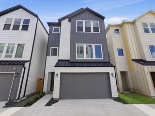 New construction Single-Family house 267 De Boll St, Houston, TX 77022 - image