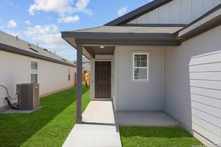 New construction Single-Family house 1221 Entrada De Real, Converse, TX 78109 Adams- photo