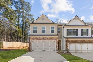 New construction Townhouse house 5611 Chickory Dr, Flowery Branch, GA 30542 - image