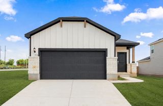 New construction Single-Family house 210 Golden Bell Wy, Buda, TX 78610 plan Beeville - image