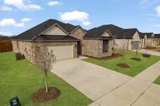 New construction Single-Family house 3912 Felicity Ln, Denton, TX 76207 - image