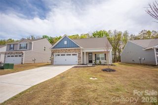 New construction Single-Family house 109 Brixham Lp, Troutman, NC 28166 - image
