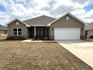 New construction Single-Family house 2406 Aaliyha Ln, Crestview, FL 32536 plan 2005 - image