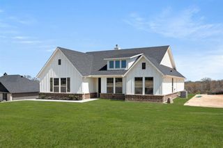 New construction Single-Family house 7016 Ranch View Pl, Springtown, TX 76082 plan The Carter - image