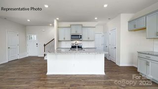 New construction Single-Family house 2054 10Th St Se, Hickory, NC 28602 plan Aisle - image