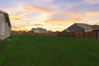 New construction Single-Family house 1342 Benjamin Trl, Van Alstyne, TX 75495 plan Carter - image