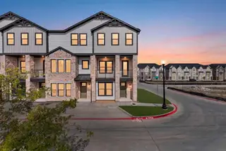 New construction Townhouse house 1000 Comfort Dr, Plano, TX 75075 plan Davis - image