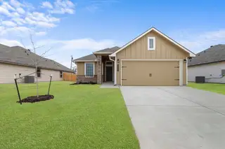 New construction Single-Family house 121 Adaline Bnd, McGregor, TX 76657 plan The 1443 - image