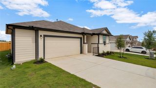 New construction Single-Family house 224 Kickapoo Ln, Kyle, TX 78640 The Easton II- photo