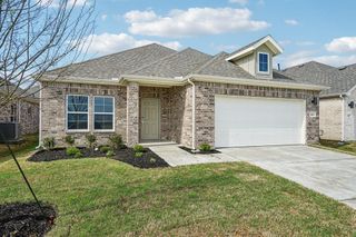 New construction Single-Family house 1613 Mahogany Ave, Alvarado, TX 76009 plan Champlain - image