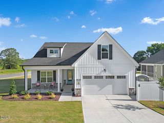 New construction Single-Family house 13 Catchers Cir, Four Oaks, NC 27524 plan Blossom - image