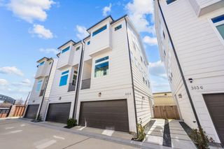 New construction Single-Family house 303 Marcella St, Unit K, Houston, TX 77091 - image