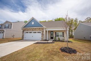 New construction Single-Family house 109 Brixham Lp, Troutman, NC 28166 - image