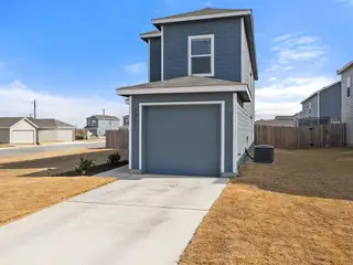 New construction Single-Family house 539 Commander Abbott Dr, Jarrell, TX 76537 plan Pima - image