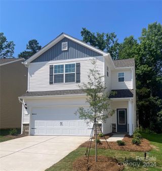 New construction Single-Family house 6413 Lowe Lane, Charlotte, NC 28214 - photo