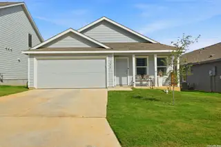 New construction Single-Family house 124 Wood Moss, Floresville, TX 78114 - image