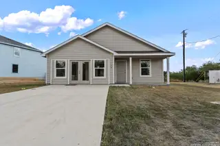 New construction Single-Family house 100 Vista Vw, Floresville, TX 78114 - image