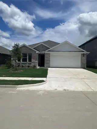 New construction Single-Family house 225 Sugarlands Dr, Greenville, TX 75402 plan The Henderson - image