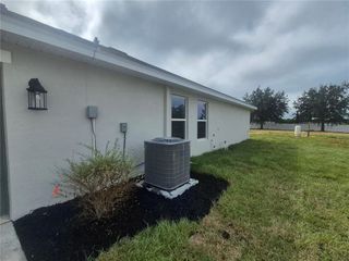 New construction Single-Family house 36951 Hidden View Cir, Dade City, FL 33523 plan 2330 - image