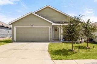 New construction Single-Family house 6830 Wolf Vly, San Antonio, TX 78242 - image
