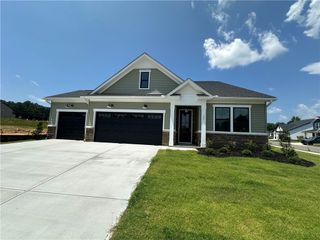 New construction Single-Family house 127 Eagle Creek Dr, Central, SC 29630 plan Greenbrier - image